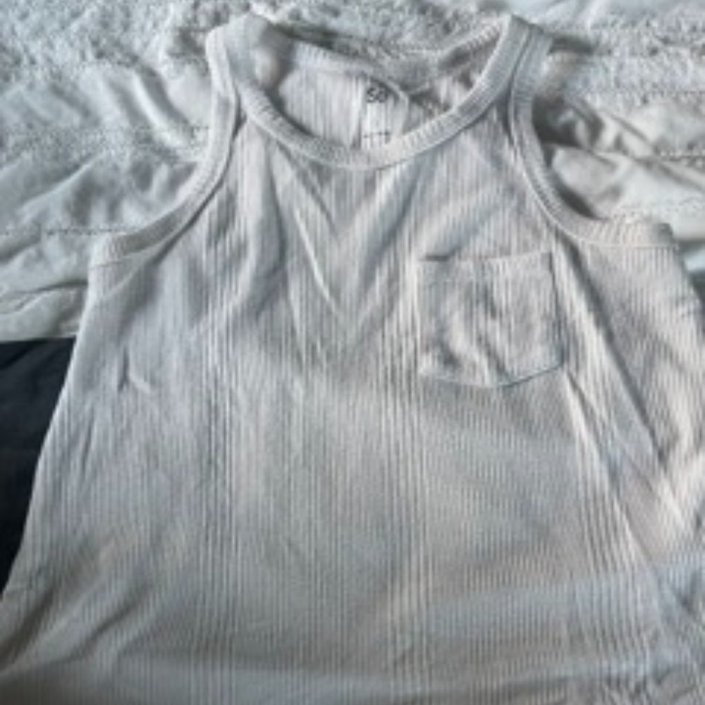 White knit tank top